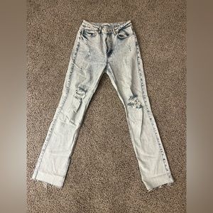 Zara Jeans size 4 with split bottoms